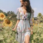 Vaani Kapoor Instagram - Wild, rare & messy ! P.S the right kinda background for every mood ☀️🌻💗✨ 📸 credit - @tejaalshetty 🥰❤️