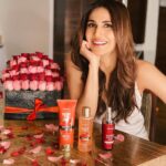 Vaani Kapoor Instagram - When my skin needs a little pick-me-up, I rely on @stbotanica.india's Bulgarian Rose Otto Glow range! 💫 Formulated with the natural goodness of Bulgarian rose oil, it’s a treat for your skin and your senses! 🌹Get your hands on the full range and get glowin’ today, only with @stbotanica.india. And enjoy 20% off on all purchases with my coupon code VAANIIG20. #stbotanica #stbotanicaindia #becauseyouarebeautiful #naturalskincare #bulgarianrose