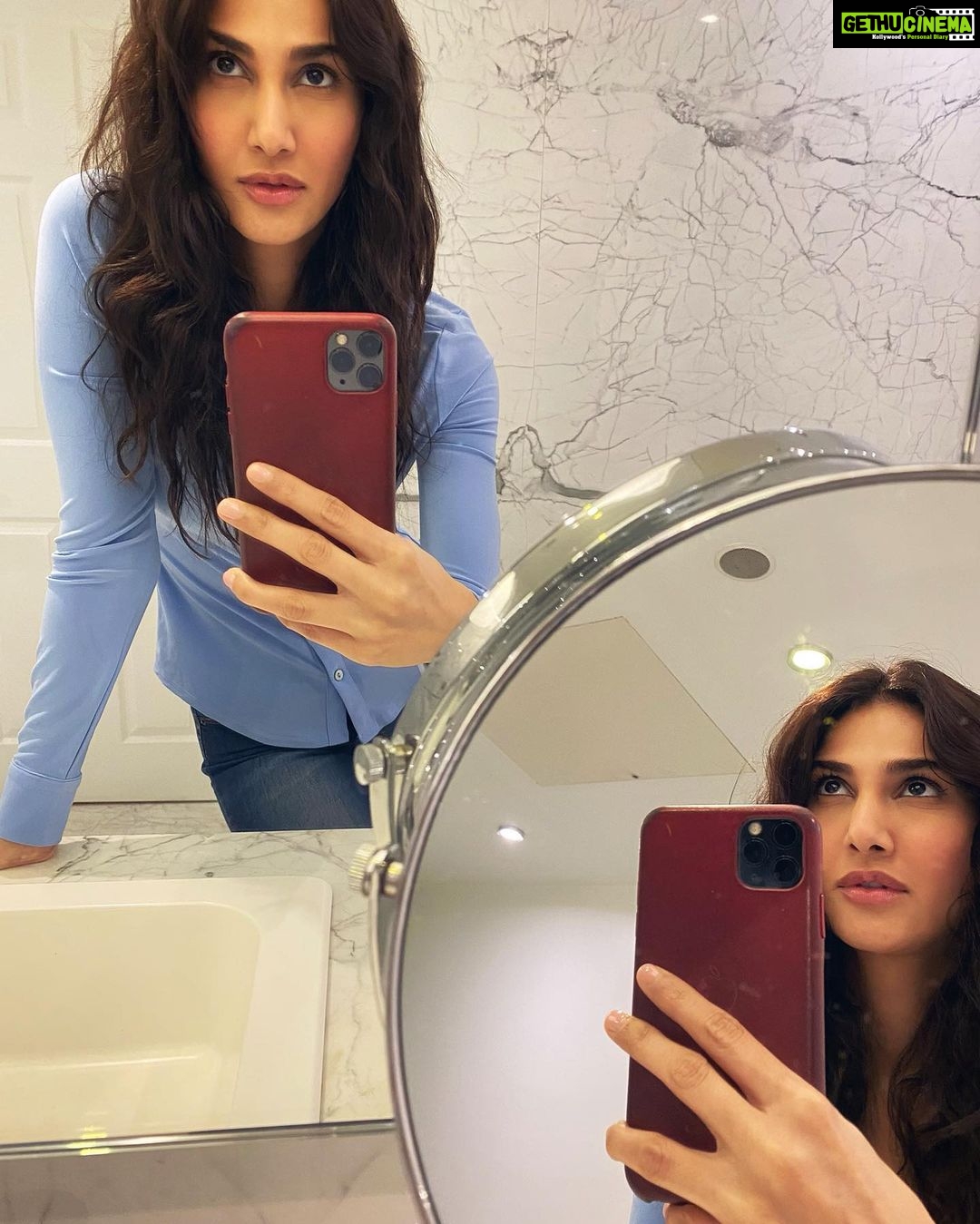 Vaani Kapoor Instagram - See beyond reflection 👀