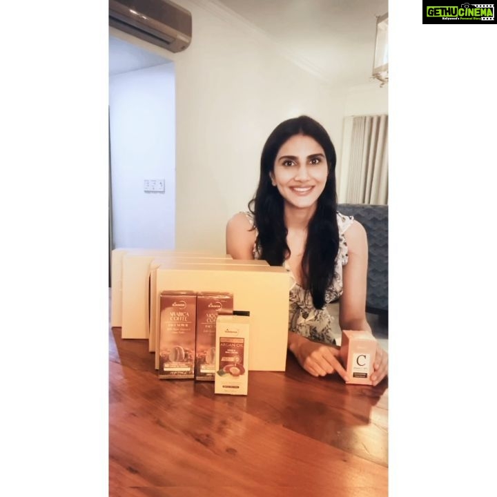 Vaani Kapoor Instagram - Science and nature have always gone hand in hand. Same goes for @stbotanica.india, a premium skincare brand that has revolutionized skincare as we know it with their scientifically natural formulations & redefined beauty all across the globe. Their products are so good, I couldn’t help but say yes to the chance to become the face of this amazing brand! #stbotanica #stbotanicaindia #becauseyouarebeautiful #skincare #beauty #scientificallynatural #natureinspiredbeauty #naturalskincare #crueltyfree #vegan #toxinfree #vitaminC