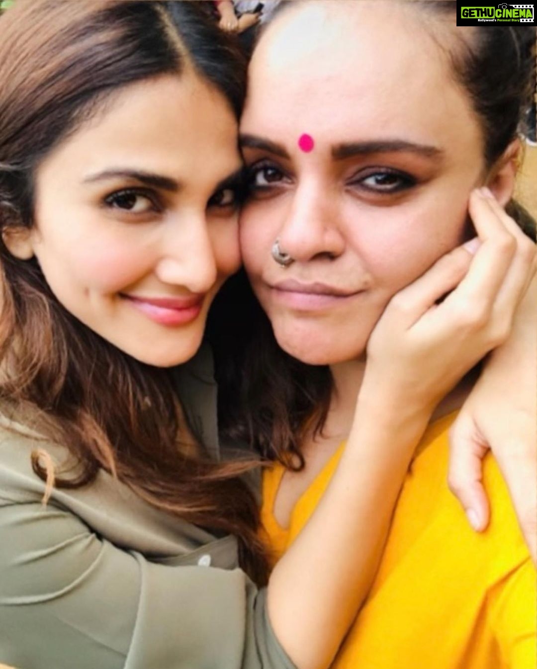 Vaani Kapoor Instagram - Happiest Birthday to you my shan !!! I love you so so much, practically inhaling a cake on your behalf ๐sending you a big tight virtual hug .. ๐ค ๐ ๐ โค๏ธ
