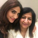 Vaani Kapoor Instagram - ♥️ #happymothersday