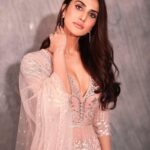 Vaani Kapoor Instagram – You… Be You ! 🌟