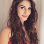 Vaani Kapoor Instagram - She silently stepped out of the race that she never wanted to be in , found her own lane and proceeded to win 🌺