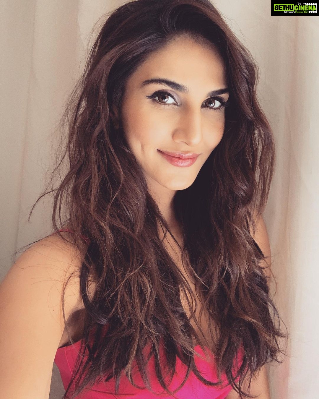 Vaani Kapoor Instagram - She silently stepped out of the race that she never wanted to be in , found her own lane and proceeded to win 🌺