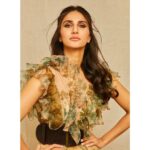 Vaani Kapoor Instagram - Let it come. Let it go. Let it flow