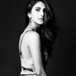 Vaani Kapoor Instagram - Be the energy you want to attract ♥️