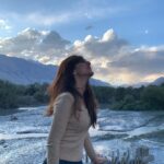 Vaani Kapoor Instagram - Head in the clouds, heart in the wind.. feet firmly planted on the ground 💫✨