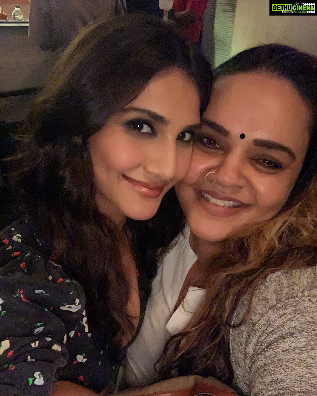 Vaani Kapoor Instagram - Happy birthday to my most favourite person 😘💋❤️❤️❤️