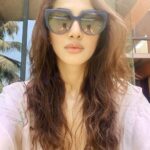 Vaani Kapoor Instagram - The pursuit of Sunniness 🔭☀️🌈🌼