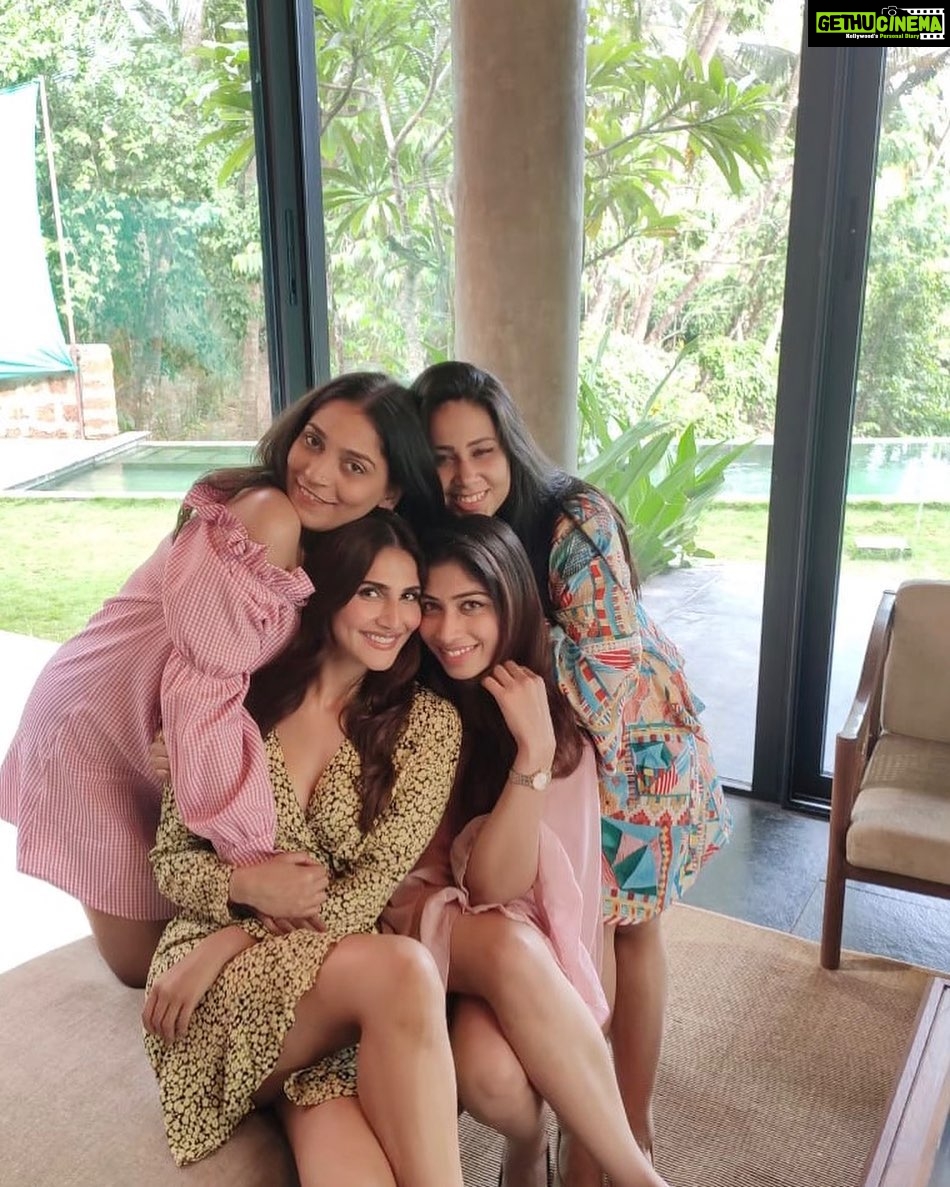 Vaani Kapoor Instagram - Staying together Slaying together 🦋