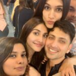 Vaani Kapoor Instagram - A bunch full of loonies 🐰🐰🐰@kritisanon @adrianjacobsofficial @aasifahmedofficial @tejalshetty