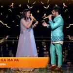 Vaani Kapoor Instagram - Dekhiye #SaReGaMaPa, Sat-Sun, raat 9 baje, sirf @zeetv par. #MusicKaTyohaar #SRGMP2021 #90sSpecial @thecontentteamofficial #ChandigarhKareAashiqui, IN CINEMAS 10TH DECEMBER @gattukapoor @ayushmannk #bhushankumar @pragyakapoor_ #krishankumar @abny7 @paranjapetushar #supratiksen @castingchhabra @sachinjigar @tseriesfilms @gitspictures @tseries.official