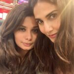 Vaani Kapoor Instagram - A bunch full of loonies 🐰🐰🐰@kritisanon @adrianjacobsofficial @aasifahmedofficial @tejalshetty