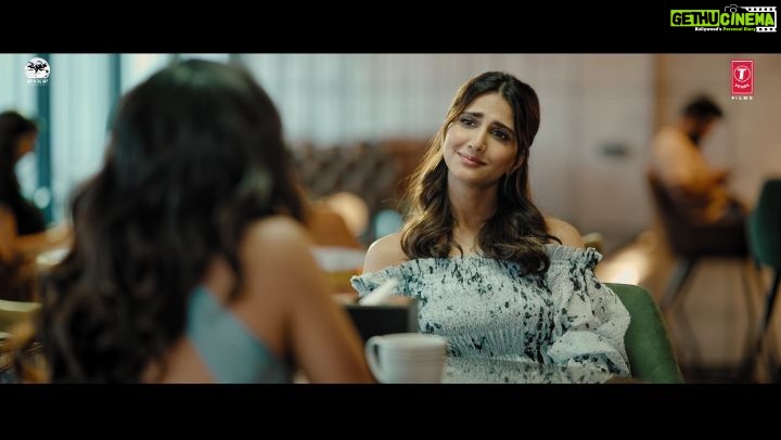 Vaani Kapoor Instagram - Jitna bata sakte the bata diya, baaki aap dekhiye aur jaaniye ki #ProblemKyaHai #ChandigarhKareAashiqui, IN CINEMAS 10TH DECEMBER @gattukapoor @ayushmannk #bhushankumar @pragyakapoor_ #krishankumar @abny7 @paranjapetushar #supratiksen @castingchhabra @sachinjigar @tseriesfilms @gitspictures @tseries.official @marketingatmax