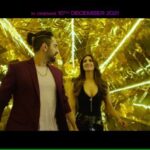 Vaani Kapoor Instagram - Crazier the family, deeper the love! 🥰 #ChandigarhKareAashiqui, IN CINEMAS 10 DECEMBER @gattukapoor @ayushmannk #bhushankumar @pragyakapoor_ #krishankumar @abny7 @paranjapetushar #supratiksen @castingchhabra @sachinjigar @tseriesfilms @gitspictures @tseries.official