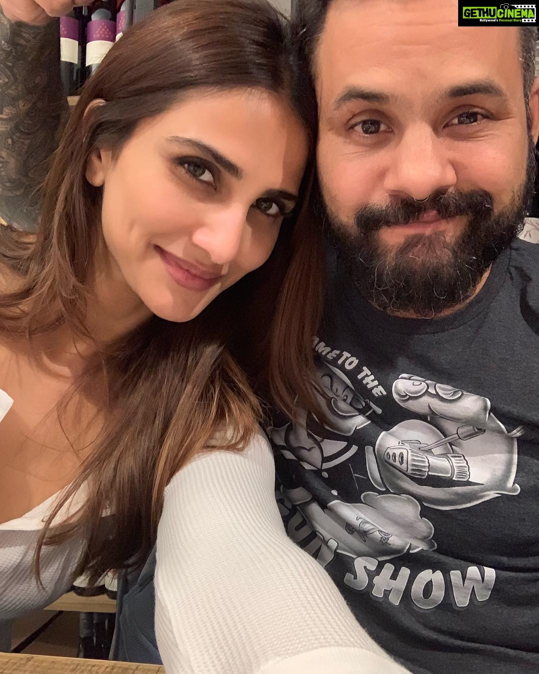 Vaani Kapoor Instagram - Me and the sailor man🥦 @danielbauermakeupandhair