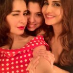 Vaani Kapoor Instagram - It’s my Chica's day!!!! Happy Birthday gorgeous ❤️ keep on shining my heart 👯‍♀️
