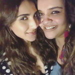 Vaani Kapoor Instagram - Celebrating my numero uno, @shanoosharmarahihai birthday🎉 love her to no end❤️❤️❤️❤️#borntobeawesome ⭐️