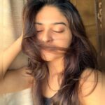 Vaibhavi Shandilya Instagram - Eyes beam with hope 💛 Go where the breeze takes you… #gratitude #peace #hope #eyes #you #missyou Mumbai -city of Dreams