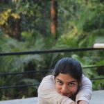 Varsha Bollamma Instagram – Ways to hide your chubby cheeks 🤓 Autumn Leaf Bistro Goa