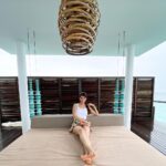 Vedhika Instagram - Take only memories, leave only footprints 🌊 @emeraldmaldivesresortspa 🐚🐾 #emeraldmaldivesresortspa Emerald Maldives Resort & Spa