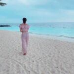 Vedhika Instagram - Paradise discovered @emeraldmaldivesresortspa #emeraldmaldivesresortspa Emerald Maldives Resort & Spa