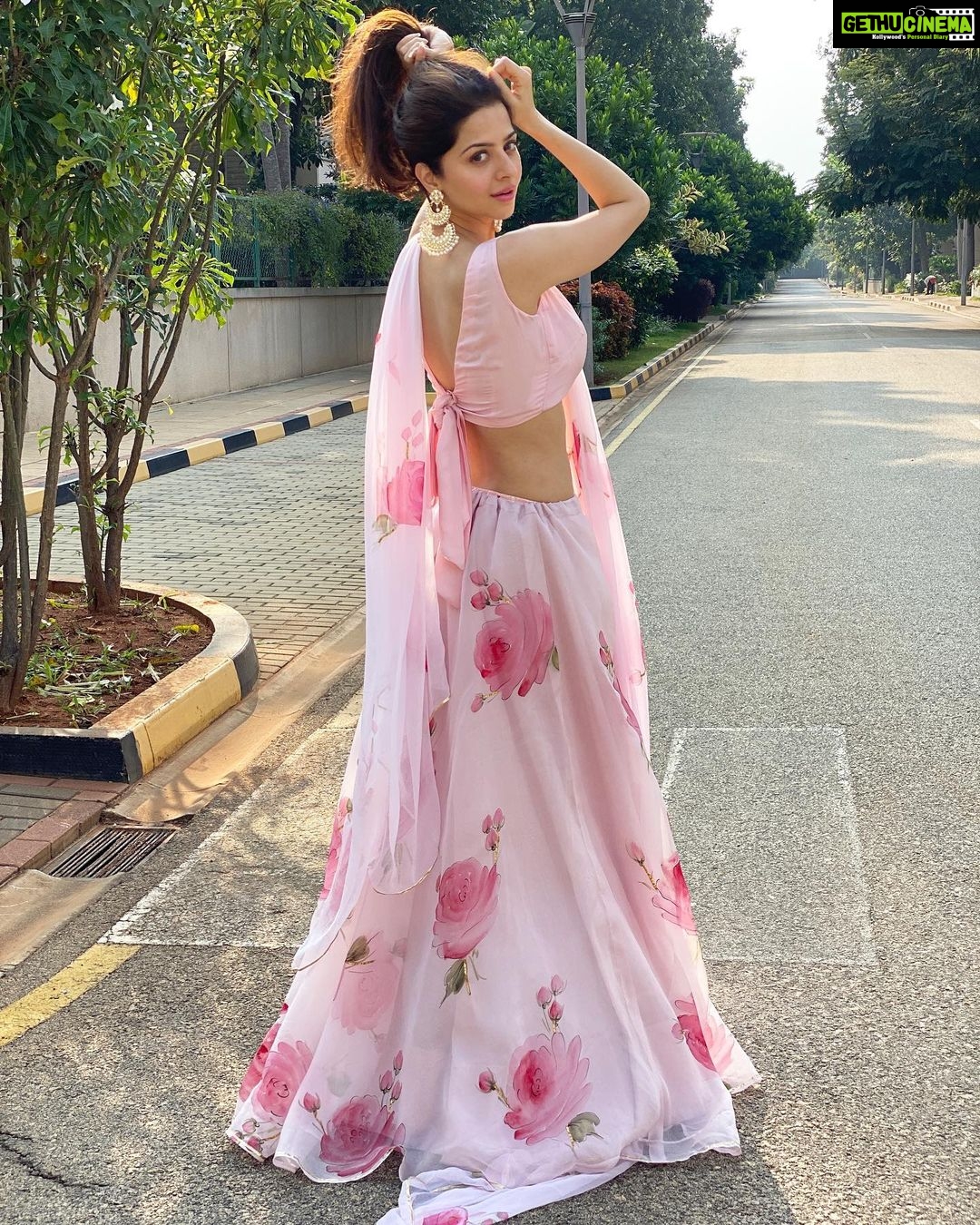 Vedhika - 185.8K Likes - Most Liked Instagram Photos