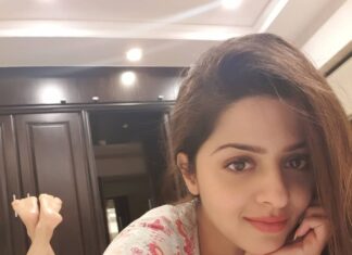 Vedhika Instagram -