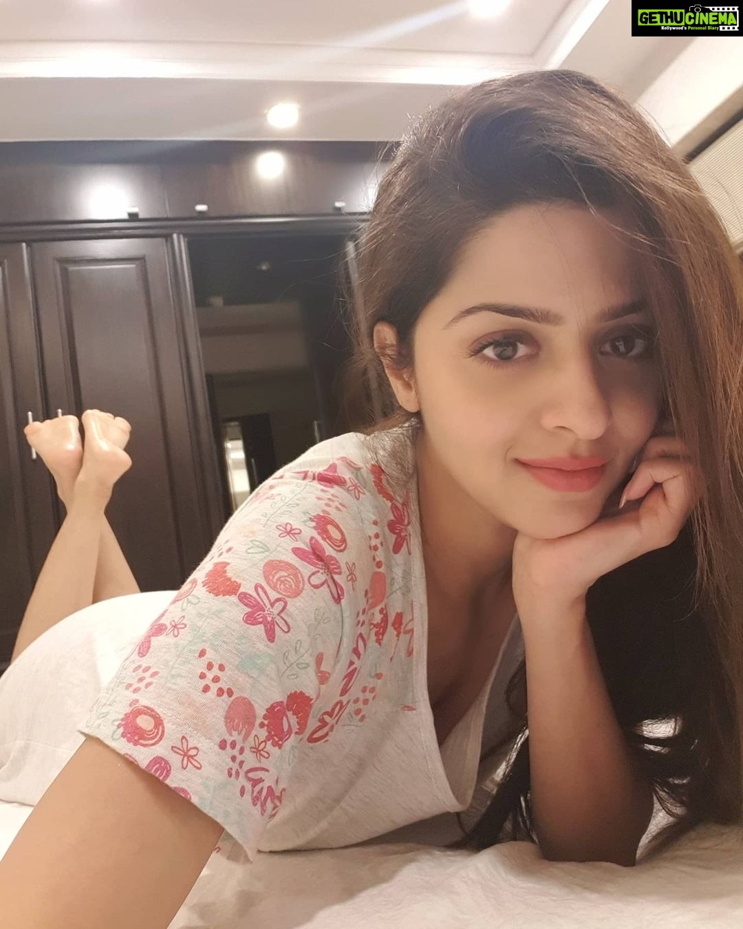 Vedhika - 183K Likes - Most Liked Instagram Photos