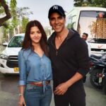 Vedhika Instagram - Met the king of content in the truest sense!! He is redefining indian cinema with every film he does 👏 . @akshaykumar sir you are truly inspiration personified 🙌