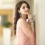 Vedhika Instagram - 💎 @viswaanddevjidiamonds @camerasenthil Andhra Pradesh