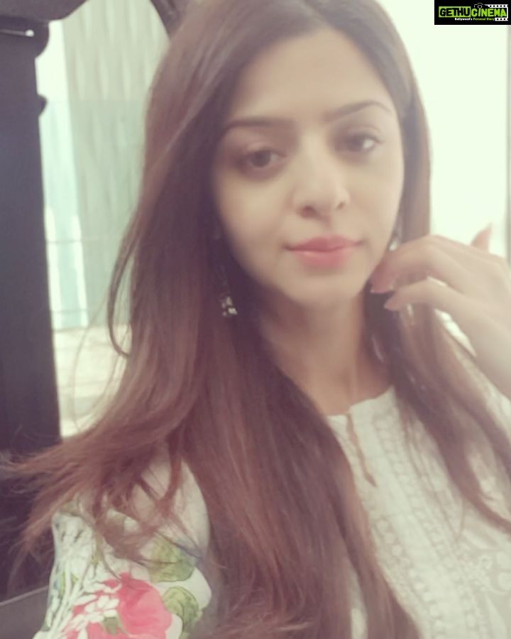 Vedhika Instagram - ✈ Terminal 2 Chatrapati Shivaji Terminal Mumbai