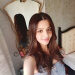 Vedhika Instagram -