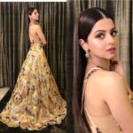 Vedhika Instagram – #StarScreenAwards2018 💄@sonicsmakeup 💇‍♀️ @hairmakeupbyjosephinecastelino styled by @sheefajgilani outfit @riddhimajithiaofficial jewels @anmoljewellers @sneha_singh94 Assisted by: @labelblive @twinklee11 #StarScreenAwards #RedCarpet