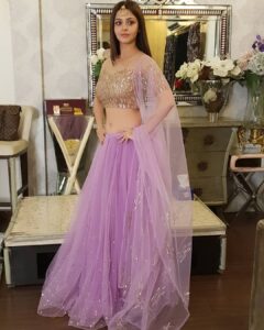Vedhika Instagram - #LavendarLove #NoFilter wearing @silkybindraofficial 😘 Thank you @jhelum_fashion_house , Jhelum-The Multi-designer store, Mumbai and Pune. Styled by the fab @6shweta #Diwali2018