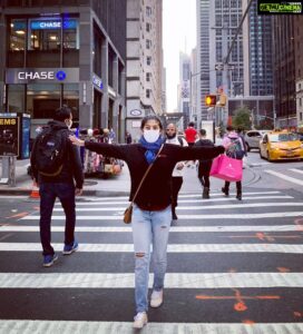 Vega Tamotia Instagram - Break day spent right. Sunday afternoon in the city I love! Wish I could’ve spent more time there. #newyork #feelslikehome #inandout #wishcoronaviruswouldgoaway #actorslife🎬