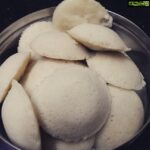 Vega Tamotia Instagram - Best idlis in the world. #perfection