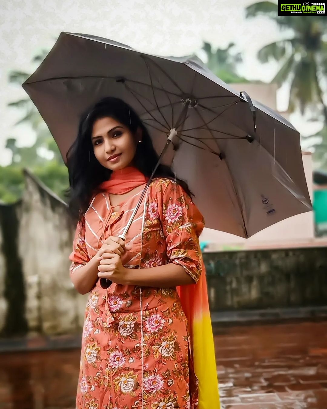 Venba Instagram - #Throwback to #rainydays π #rainy #rain #cute #fashion #instalike #instamood #followforfollowback #followme #viral #beauty #pinterest #love #style #swag #heroine #cool #tamilcinema #chennai #instagram #likeforlike #likeforfollow #smart #positivevibes
