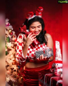 Venba Instagram - 🌲🎉🍰
.....
📷 : @rangoli_photography 
Muah : @yogi_makeoverartistry 
Outfit :: @riva_fashionstudio.in 

#merrychristmas #happychristmas

#cute #fashion #instalike #instamood #followforfollowback #followme #viral #beauty #pinterest #love #style #swag #heroine #cool #tamilcinema #chennai #foodie #instagram #likeforlike #likeforfollow #smart #positivevibes #girl