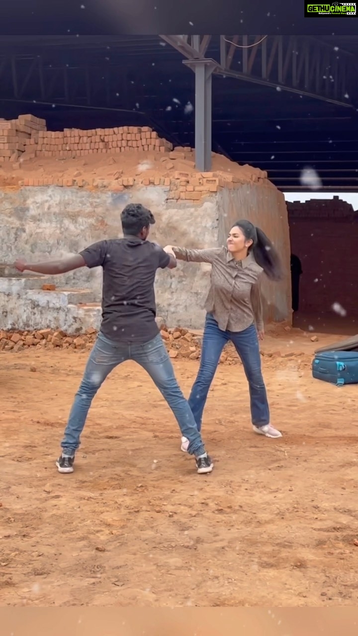 Vidhya Instagram - Behind the scenes 👊😀
