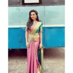 Vidhya Instagram - At yesterday’s Ad shoot. I enjoyed every bit of working with director Vasu Sir, Dop Raana Sir, Lovely choreographer Viji Mam, Photographer Santhosh Sir, Saree drapist Saraswathy akka and Stylist Jeevitha. It was a surprise and felt happiest working with you my dearest @meerakrishnaofficial .. Lots and lots of love to you all..🤍🤍🤍 Avm Studio