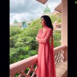 Vidhya Instagram - 💕 Be your own palace or the world is your jail - John Donne The Leela Palace, Bangalore