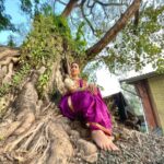 Vidisha Instagram - हठ || . . 📸 - @kamalsirohiofficial . . . #prem #hath #nature #tree #love #vidisha #marathi #look #vidishasrivastava