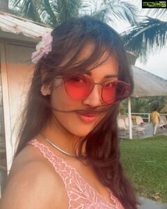 Vidisha Instagram - 🌸 
.
.
.
@officialjoshapp 
.
.
🌸 #floral #peach #love #2022 #newyear2022 #positivevibes #beautiful #year #staysafe #vibes #trend #explore #travel #vidisha #vidishasrivastava