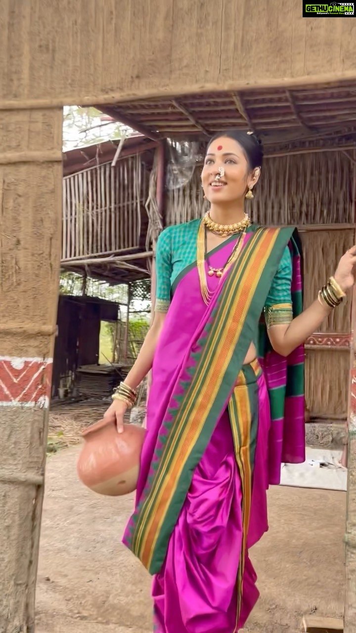Vidisha - 19K Likes - Jaane kaun hai tu mera !!❤️
.
.
@officialjoshapp
#shivubai #jaanekaunhaitumera #lovesong #beauty #marathilook #bts #trending #vidisha #vidishasrivastava #fromtheset