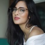 Vidisha Instagram - So much inside.. so much to say.. words have never been enough to express.. you see me and understand.. I wish and I pray !! @the_artofvisuals @officialjoshapp #vidisha #thoughts #unsaidwords #expresslove #eyespeaks #spectacles #whites #love
