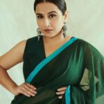 Vidya Balan Instagram – Saree, I have been MIA 🙊

Saree – @houseofurrmi 
Hair – @bhosleshalaka 
Makeup – @harshjariwala158 
Styling – @who_wore_what_when 
Photography – @anurag_kabburphotography