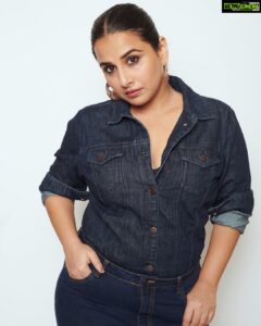 Vidya Balan Instagram - Shoot. Coffee. Shoot. Coffee 📸☕️
How was your week? Batao na…☺️❣️

Outfit - @freakinsindia 
Hair - @bhosleshalaka 
Makeup - @harshjariwala158 
Styling - @who_wore_what_when 
Photography - @anurag_kabburphotography