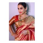 Vidya Balan Instagram - Happy Navratri 🤩... Happy #GoddessPower time 🧚❣️ Makeup - @harshjariwala158 Hair - @bhosleshalaka Styled by - @who_wore_what_when